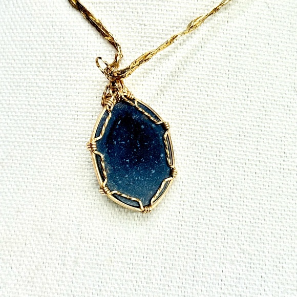 Sold out - Picture 3 of 12